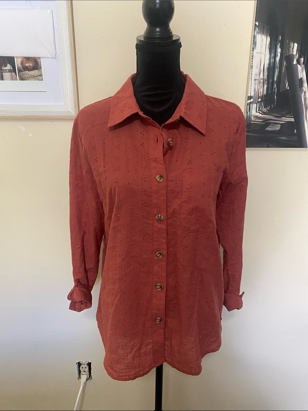 Maurices Rust Eyelet Button-Front Women's Shirt Sz Med